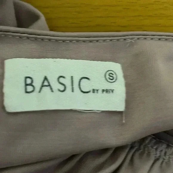 Priv Dress - Picture 5 of 7